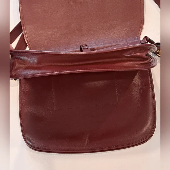 Vintage 1975 Classic Cartier Brown Leather Shoulder Bag - Picture 5 of 16